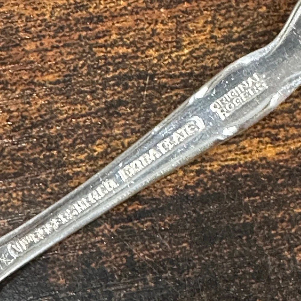 Lot of 6 VTG‎ WM Rogers Extra Silver Plate Floral Pattern Spoons Original Rogers